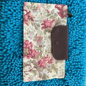 🩷TWO’S COMPANY COSMETIC BAG🩷